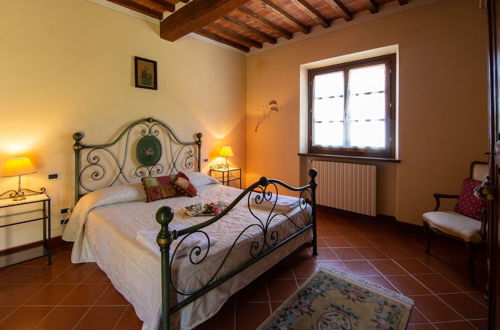 Photo 13 - Private Villa with AC, private pool, WIFI, TV, terrace, pets allowed, parking, close to Arezzo