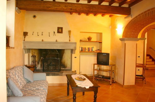 Foto 7 - Private Villa with AC, private pool, WIFI, TV, terrace, pets allowed, parking, close to Arezzo