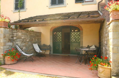 Foto 22 - Private Villa with AC, private pool, WIFI, TV, terrace, pets allowed, parking, close to Arezzo