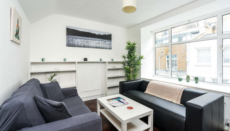 Photo 1 - Quirky & Cosy 2BD Mews Flat in Paddington