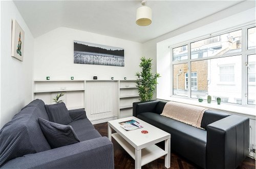 Photo 1 - Quirky & Cosy 2BD Mews Flat in Paddington