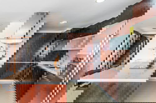 Foto 32 - Casa Marbella Ocean View Penthouse 3 Bedroom Apts by RedAwning