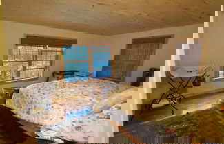 Photo 3 - Crystal Cove - Private Oceanfront