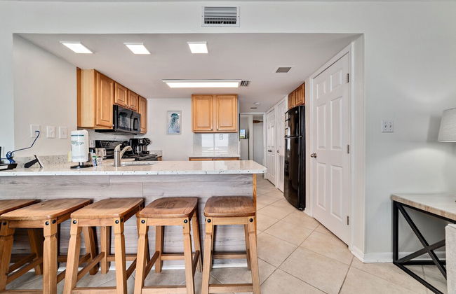 1br/1ba Sleeps 4 Near Beach w/ Breathtaking Ocean Views - Foto 11