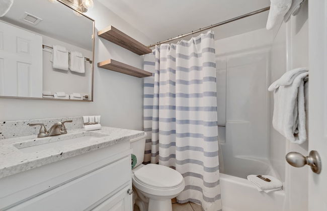 1br/1ba Sleeps 4 Near Beach w/ Breathtaking Ocean Views - Foto 19