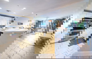 Foto 3 - Majestic Beach Towers 2-603