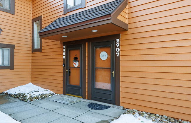 Swiss Mountain 1 Bedroom - Premier Unit with Patio by RedAwning - Photo 24