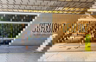 Photo 2 - Ceylonz Suites KLCC By Twin Tower View
