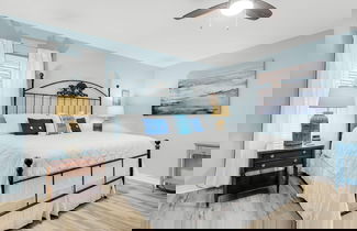 Photo 2 - The Pal House