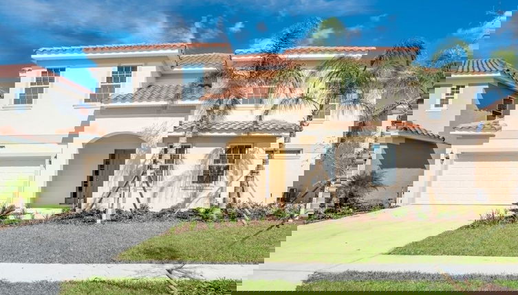Foto 1 - Very Large 11 Bed Pool Home With Game Room 11 Bedroom Home by RedAwning