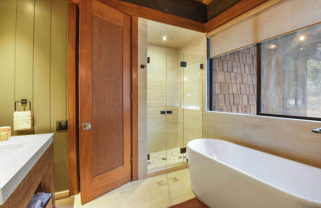 Joy on the River Stunning Waterfront Home for 10 - Photo 27