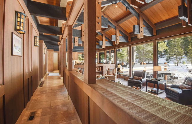 Joy on the River Stunning Waterfront Home for 10 - Photo 2