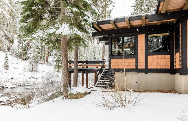 Joy on the River Stunning Waterfront Home for 10 - Photo 43