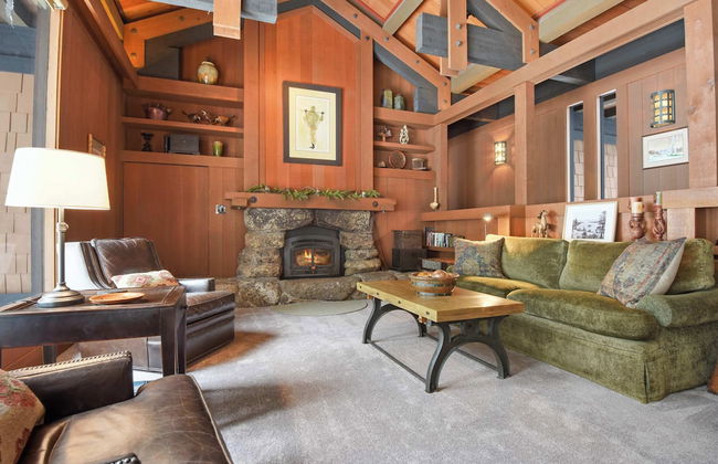 Joy on the River Stunning Waterfront Home for 10 - Photo 21