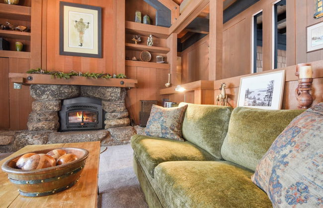 Joy on the River Stunning Waterfront Home for 10 - Photo 23