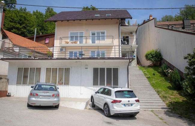 Green Hill Zagreb - Apartment Sara - Photo 20