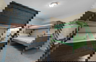 Photo 2 - Bungalow By the Sea