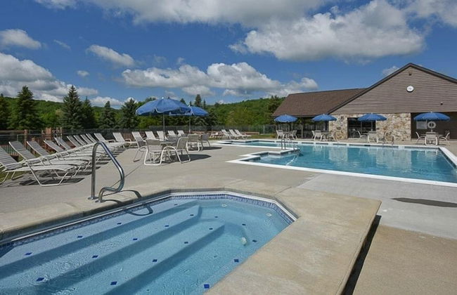 Seven Springs Sunridge 2 BR Condo, Mountain Views! by RedAwning - Photo 8