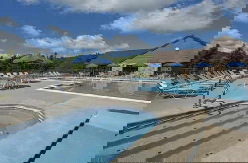 Foto 9 - Seven Springs Sunridge 3 BR Condo, Pet Friendly! by RedAwning - Save 10% on 3 Nights, 15% on 5 Nights!