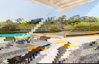 Foto 1 - White Villa With Swimming Pool