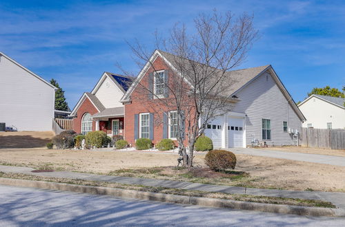 Foto 29 - Cozy Buford Home w/ Piano ~ Mins to Lake Lanier