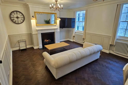 Foto 15 - Elegant 3BD Flat Heart of London, Marylebone