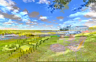 Foto 1 - East Tawas Lakefront Getaway w/ Kayaks + Deck