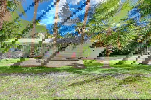 Foto 5 - Cottage Haven-one Minute Walk To The Beach-private Yards-keyless Locks