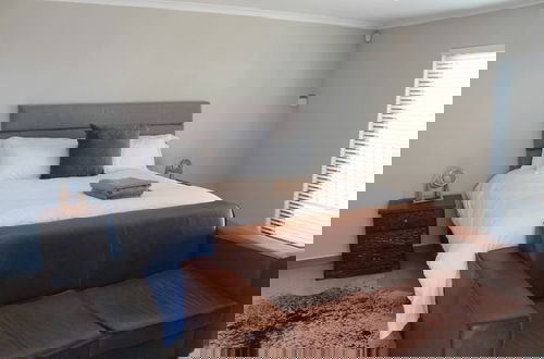 Foto 2 - Relax in Style at Ndigo Blue, Langebaan's Coziest Holiday Home