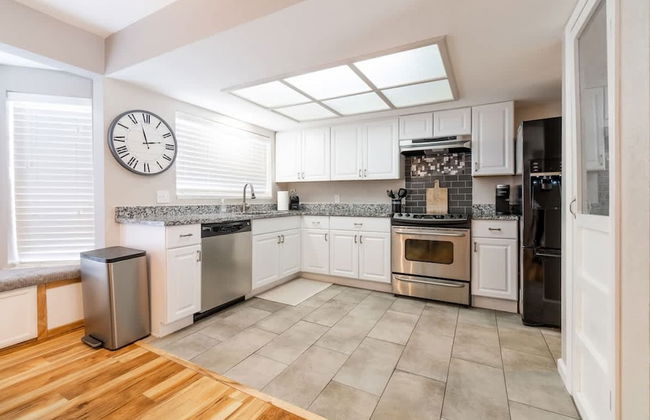 Vibrant Boho Family Home 3 Bed Pet Friendly UNR - Foto 5