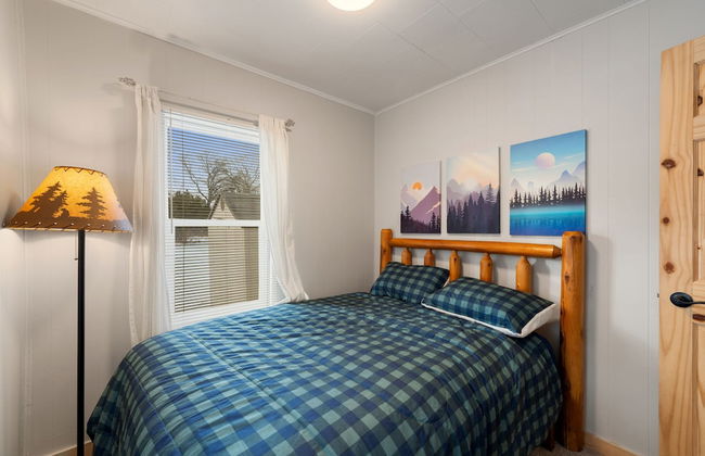 Cozy 3BR Cabin With Hot Tub on Nippersink Creek - Foto 22