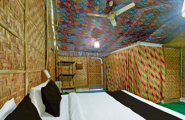 Luxury Stays With Pool Near Akshardham Temple - Foto 14