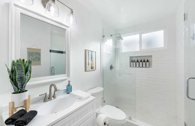 Coastal-chic Newport Stay Steps to the Beach, Dining & Boardwalk Optional Add-on Unit - Foto 19