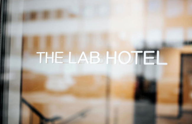 The Lab Hotel - Photo 50