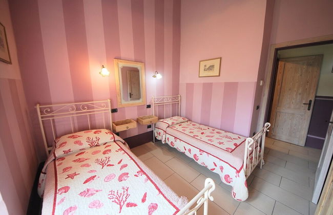 Spoleto Poolside - apt Sleeps 4 on Beautiful Campus - 1 km max Spoleto Central - Foto 3