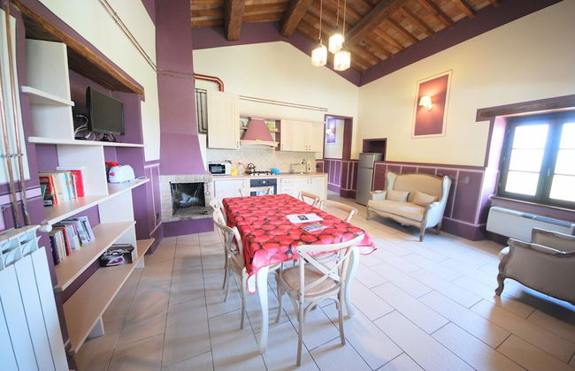 Spoleto Poolside - apt Sleeps 4 on Beautiful Campus - 1 km max Spoleto Central - Foto 5