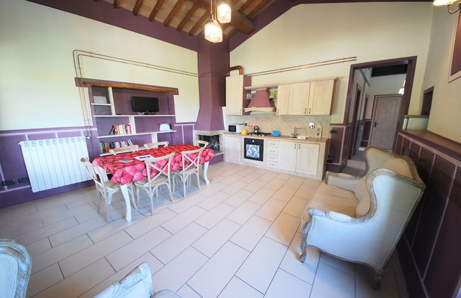 Spoleto Poolside - apt Sleeps 4 on Beautiful Campus - 1 km max Spoleto Central - Foto 6