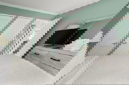 Foto 5 - Bridges Circle 2 Bedroom Condo by RedAwning