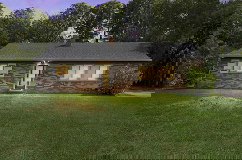 Foto 27 - Cozy Retreat In Cincinnati 3 Bedroom Home by RedAwning