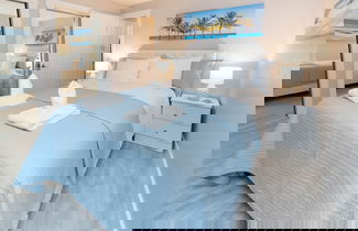 Photo 3 - seastar suites by the sea