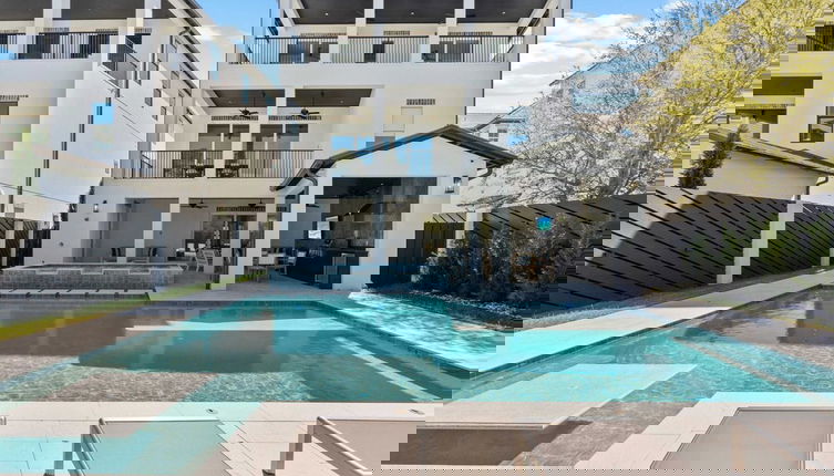 Foto 1 - 30A Salt & Solace Pool, Golf Cart, Hot Tub + Outdoor Kitchen