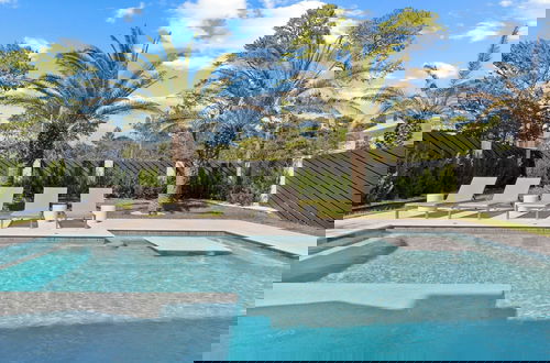 Foto 19 - 30A Salt & Solace Pool, Golf Cart, Hot Tub + Outdoor Kitchen