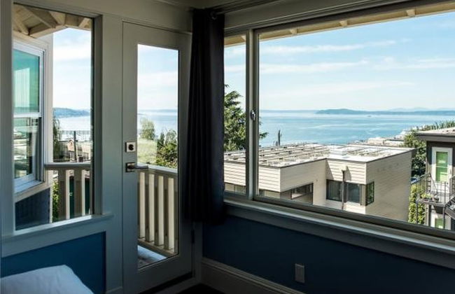 Highland Haven Water view Stay - Photo 9
