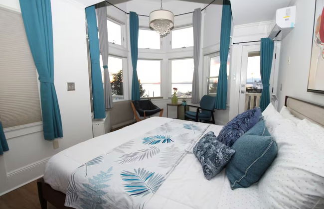 Highland Haven Water view Stay - Photo 1