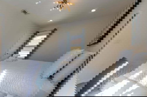 Foto 2 - @ Marbella Lane - Convenient Home in Sunnyvale