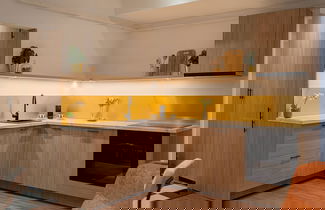 Foto 3 - Modern Spacious 2BR Steps to Cismigiu Gardens