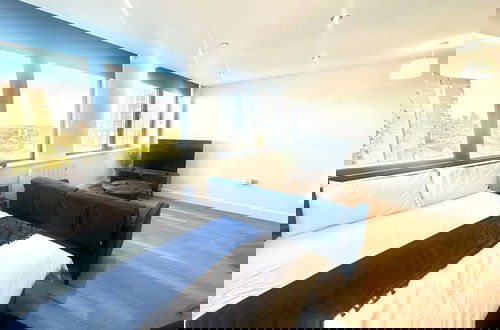 Foto 5 - Up to 40 Percent Off Old Trafford Modern Apartment