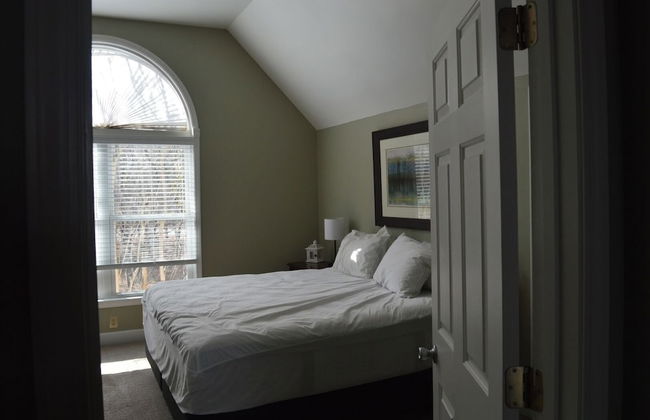 5 BR House Lake Retreat w/ Hot Tub, Sleeps 12 - Foto 49