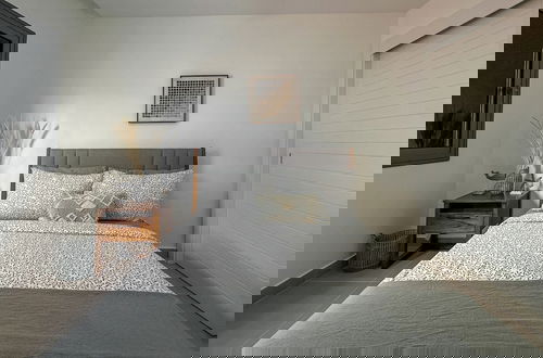 Foto 5 - Gorgeous new Beach Apartment