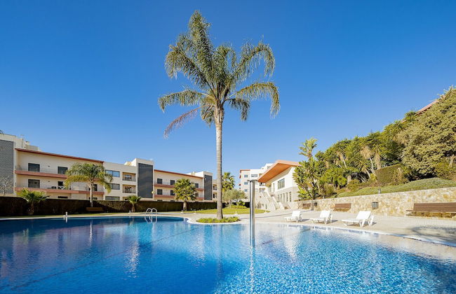 Lagos Central 1 With Pool by Homing - Photo 18